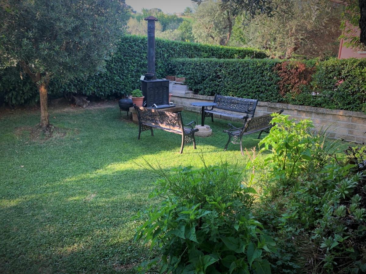 L' Ulivo Bed & Breakfast Teramo Exteriör bild